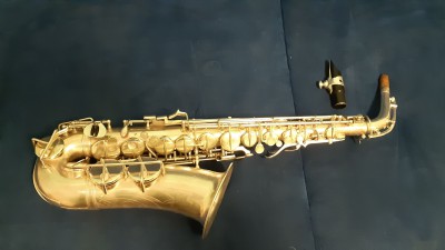 sax1.jpg